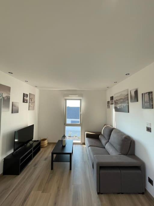 Appartement Climatise Charmes  Exterior foto